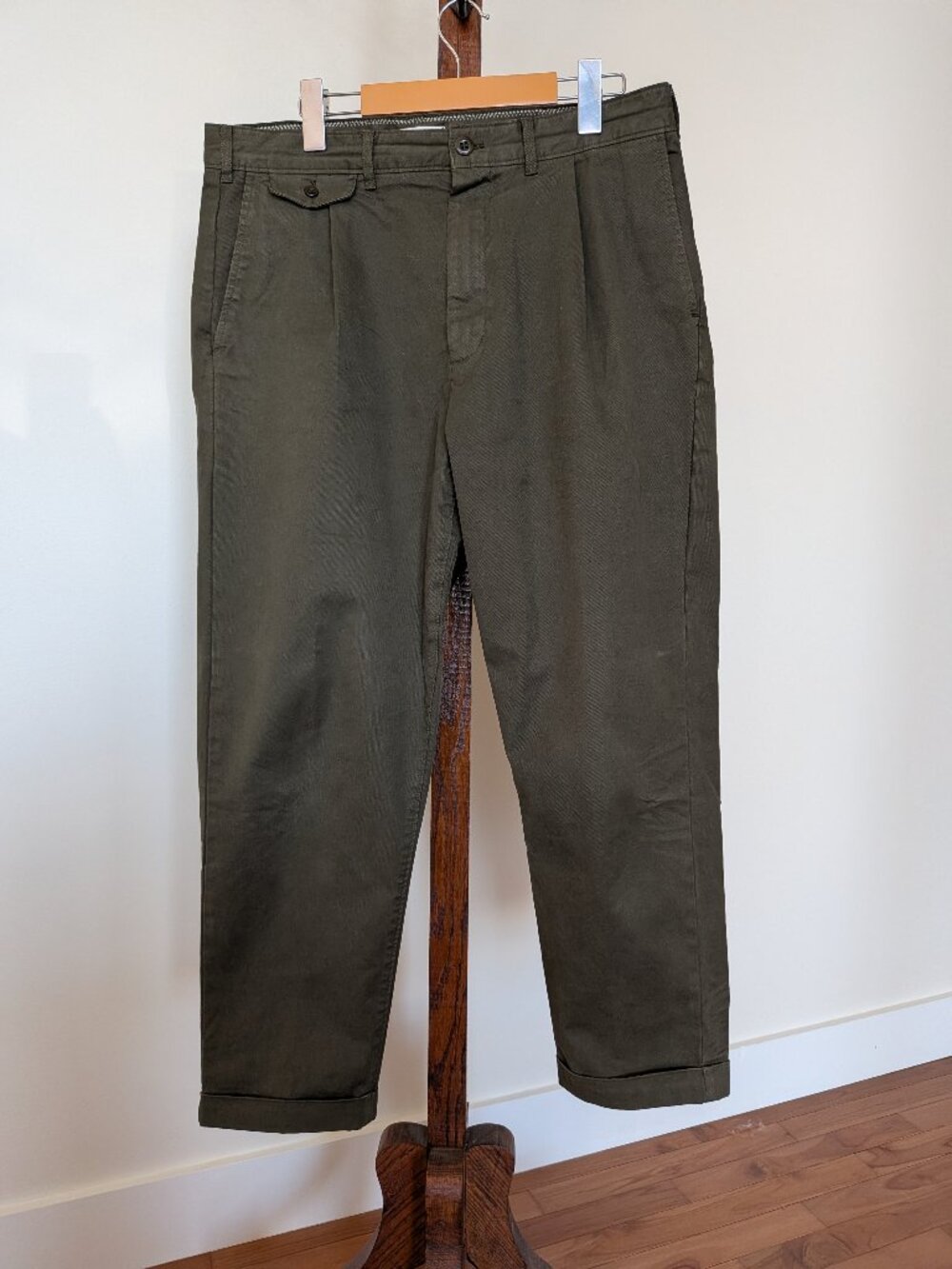 Alex Mill Pleat pleated pant in dark olive twill